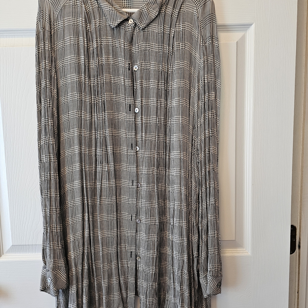 J. Jill Black and White Houndstooth Blouse